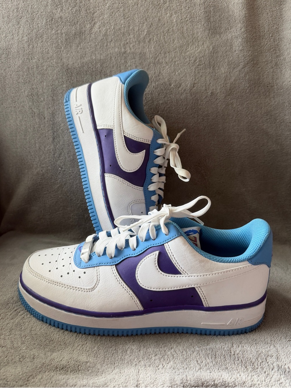 Nike Air Force 1 Low '07 LV8
NBA 75th Anniversary Lakers